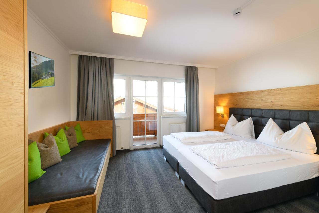 Wander- Und Familienhotel Erika วาไกรน์ ภายนอก รูปภาพ